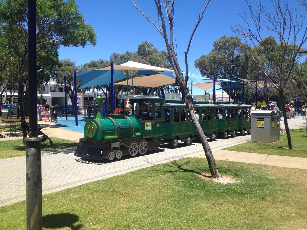 Mandurah Ocean Marina Chalets Ngoại thất bức ảnh