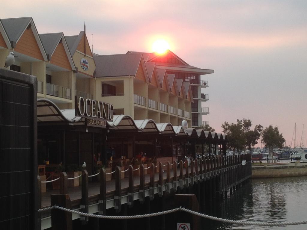 Mandurah Ocean Marina Chalets Ngoại thất bức ảnh